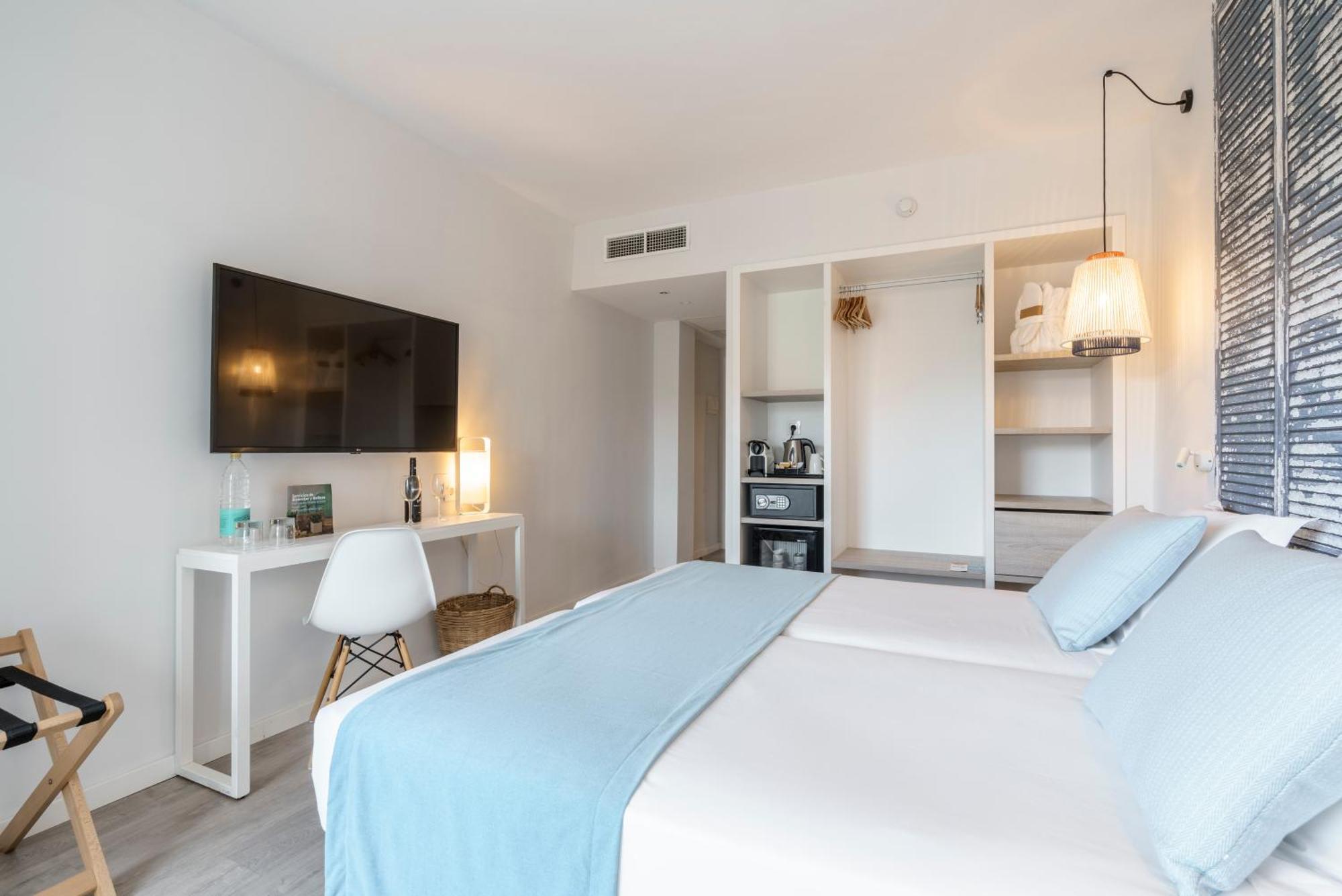 Aluasoul Mallorca Resort - Adults Only Cala d'Or  Exterior photo